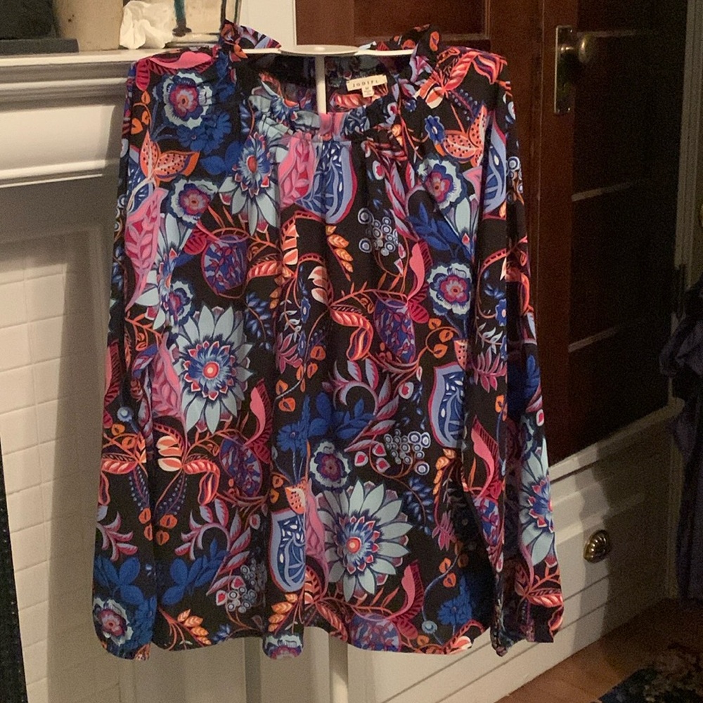 Jodifl balloon‎ sleeve blouse. Worn once . Retail 88